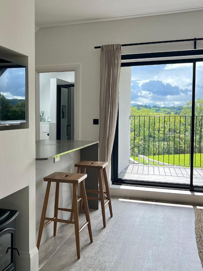 The Loft Studio Apartment - Above Detached New Build Garage Llanymynech Exterior photo